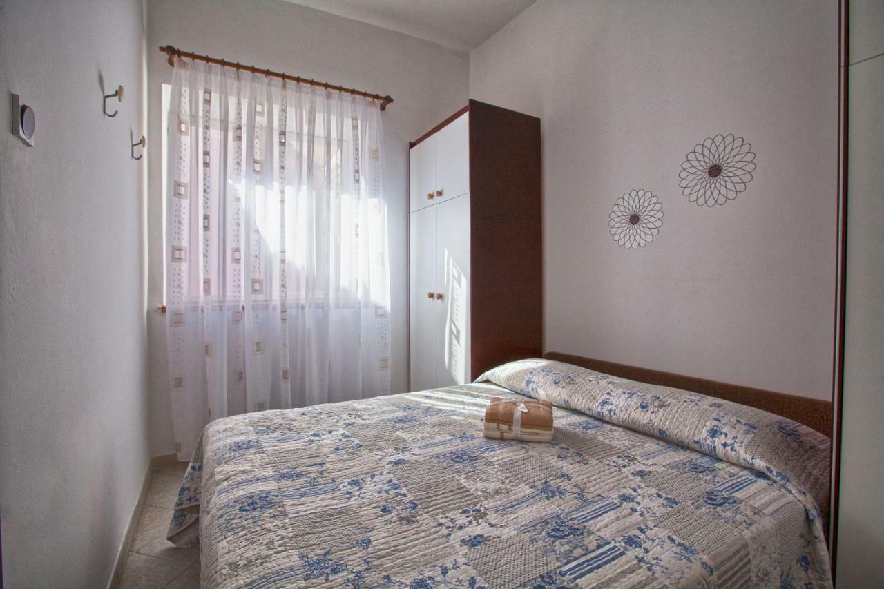 Apartment Rosy พูลา ภายนอก รูปภาพ