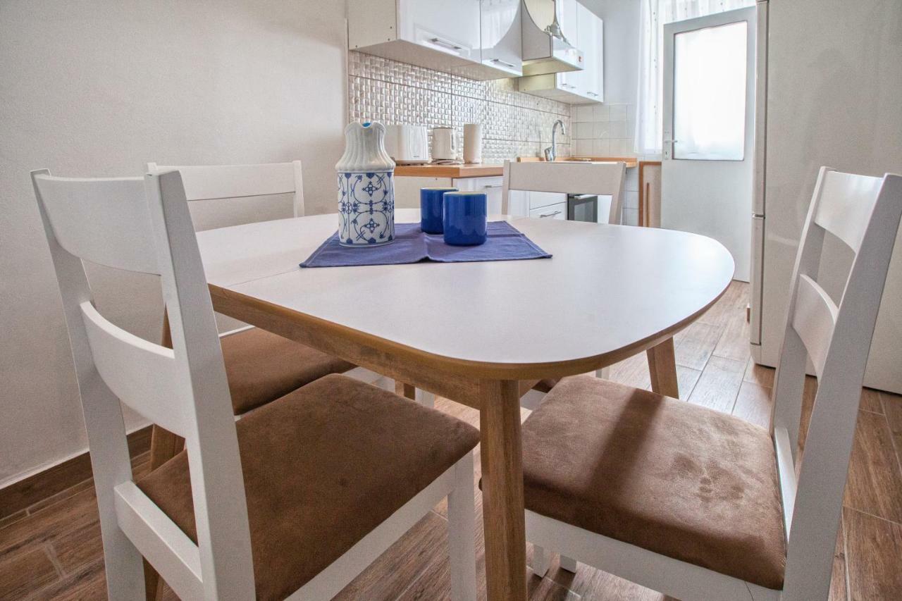 Apartment Rosy พูลา ภายนอก รูปภาพ