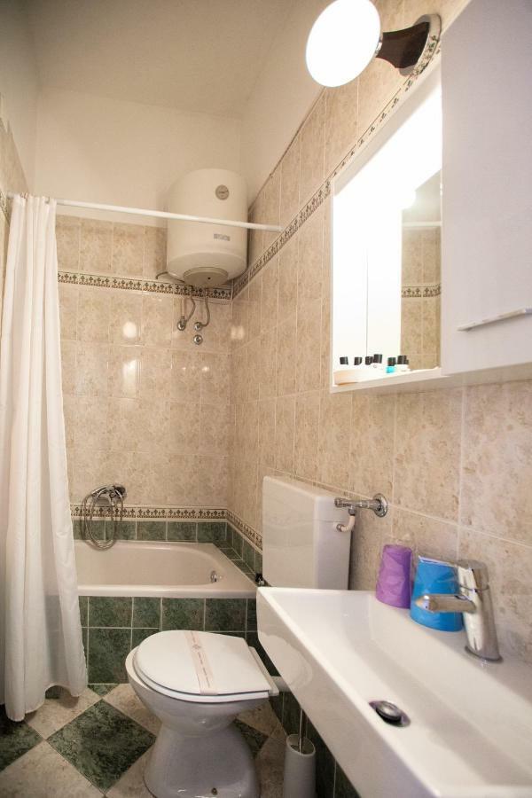 Apartment Rosy พูลา ภายนอก รูปภาพ
